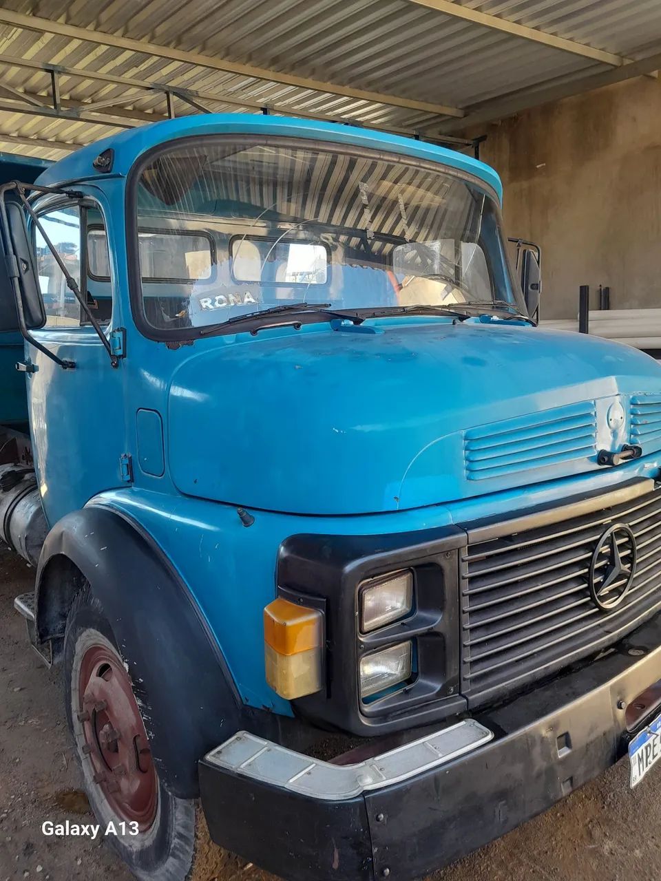 Mb 1113 caçamba 