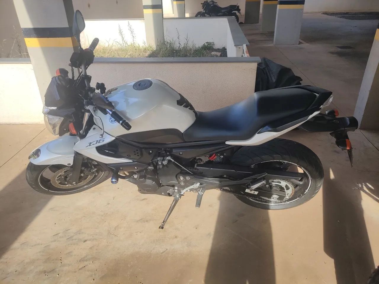 XJ6n ano 2012 com 66 mil km rodados  - Foto 2
