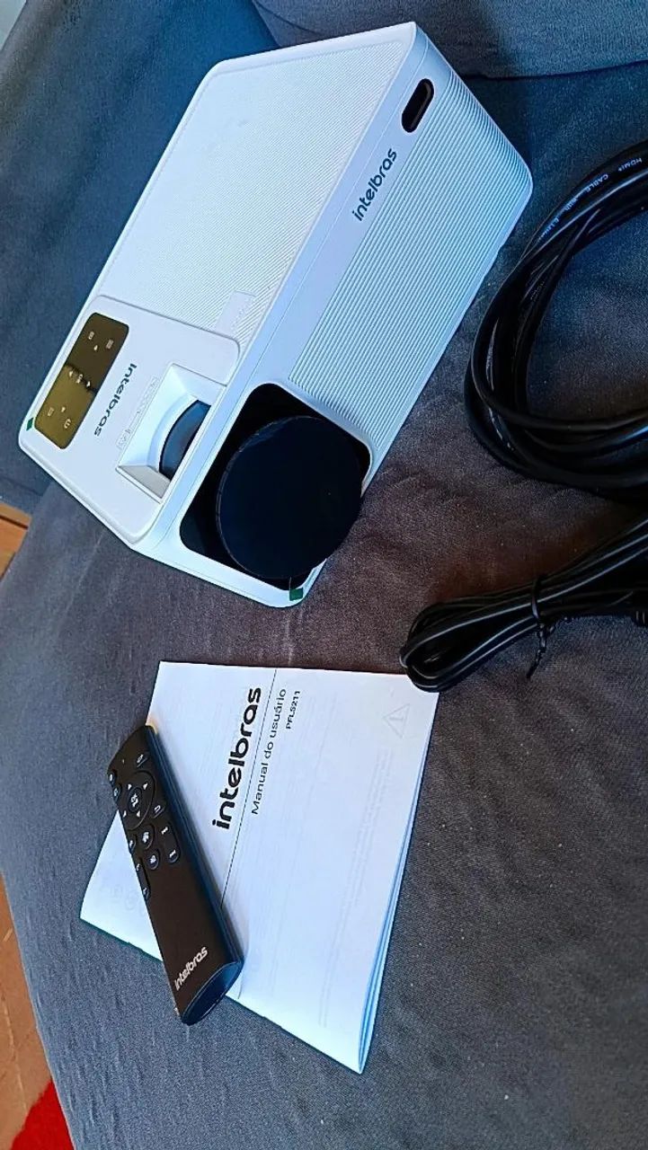 Projetor nunca usado novinho 60 a 200 polegadas muito top 