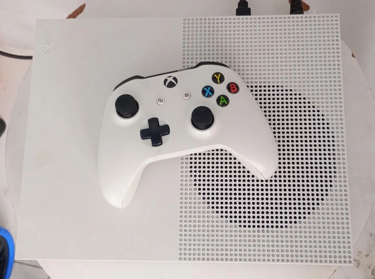 Xbox one s, com 1 controle 
