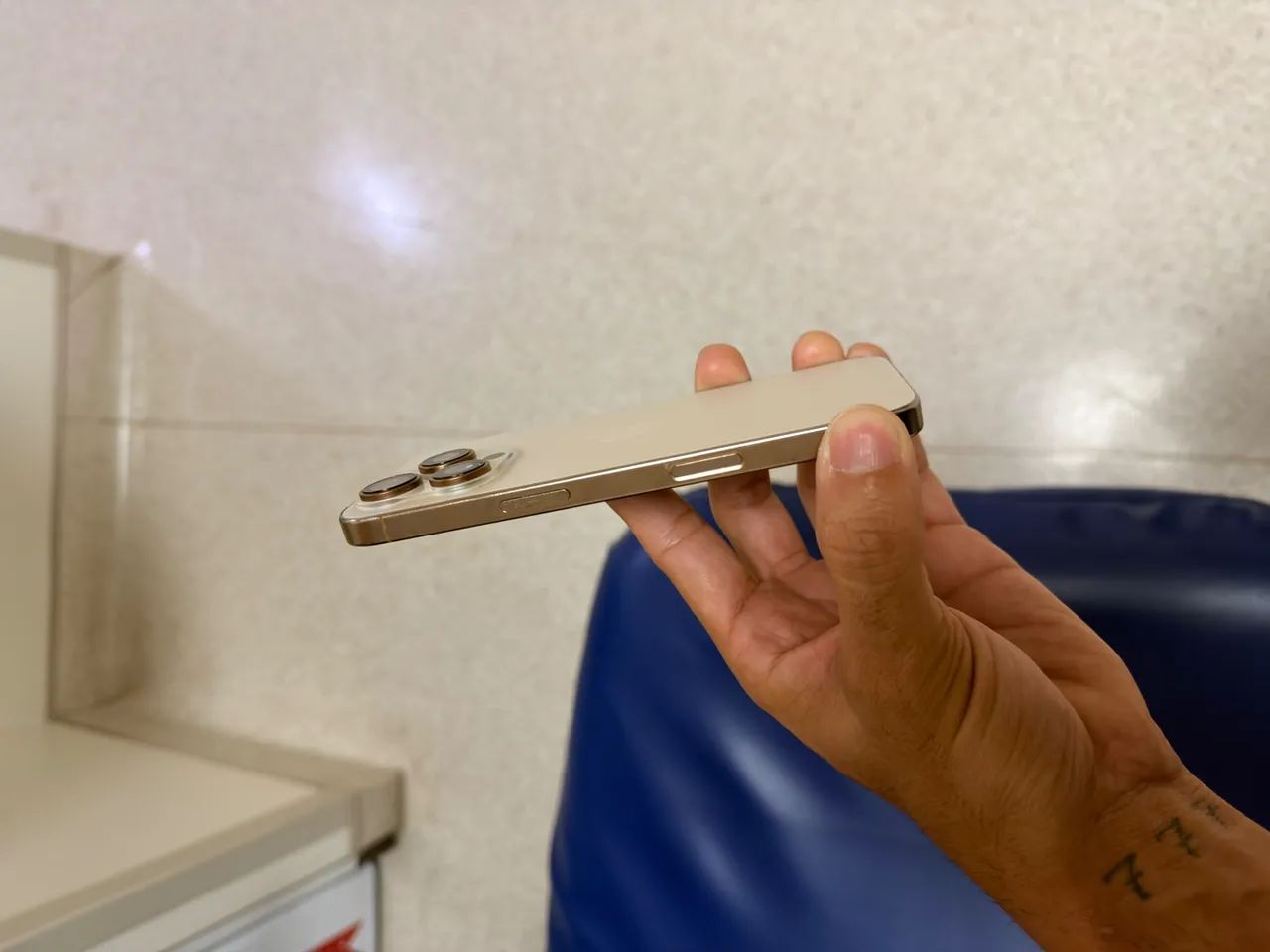 iPhone 16  - Foto 3