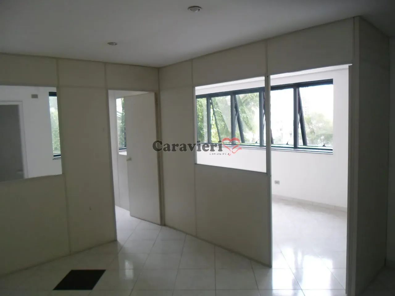Sala para locação no coração de Indianópolis