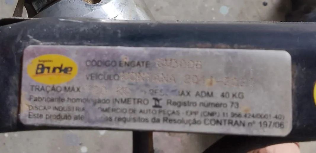Engate de carroça e 02 pneus - Foto 3