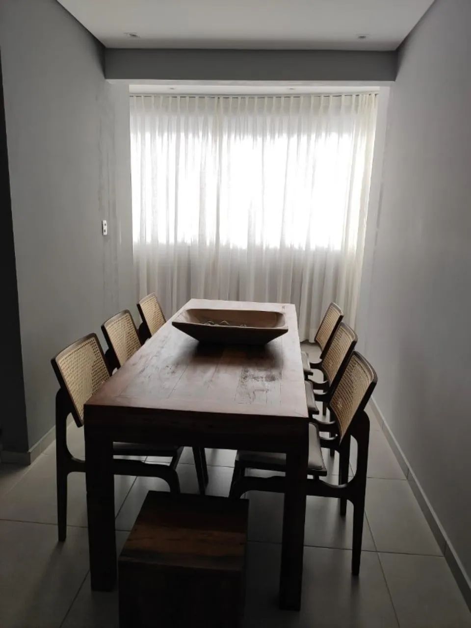 Mesa madeira rustica com 8 lugares - Foto 3