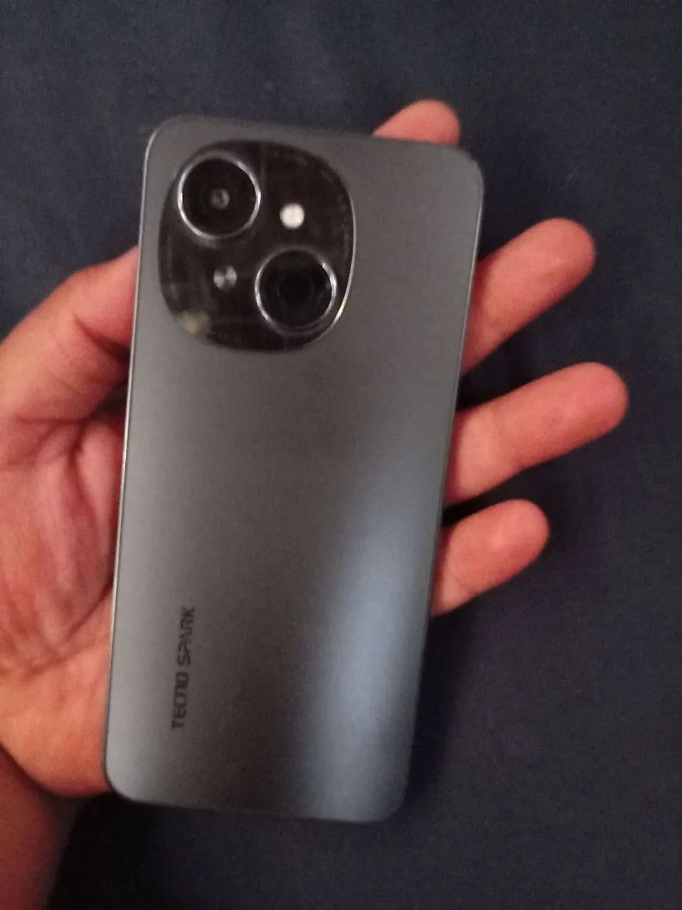 Tecno spark só tela trincada mais funciona normal  - Foto 4
