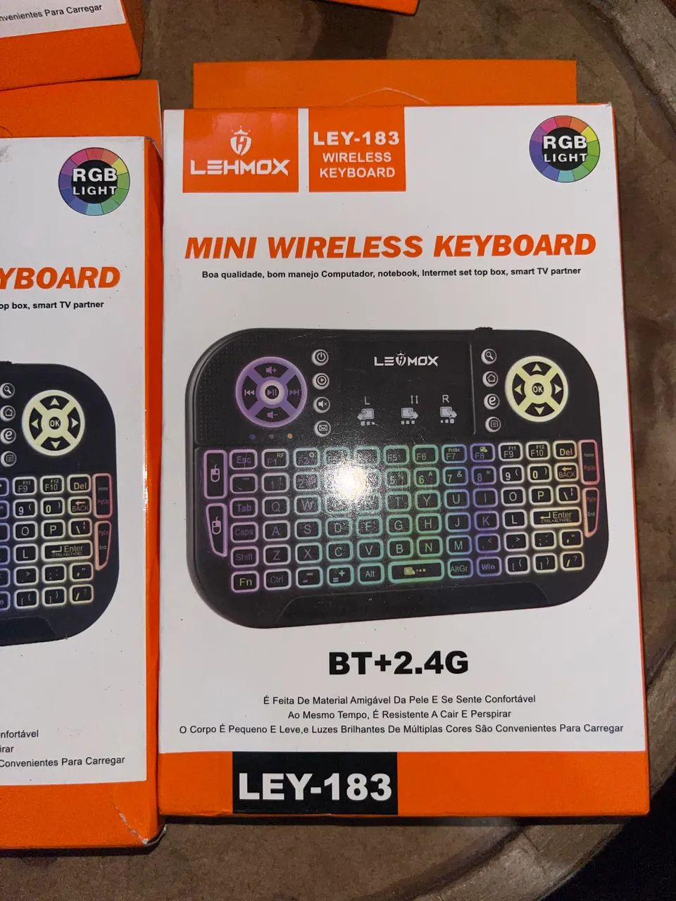 ?Mini Teclado Keyboard Sem Fio Wireless Iluminado Luz Led Preto?
