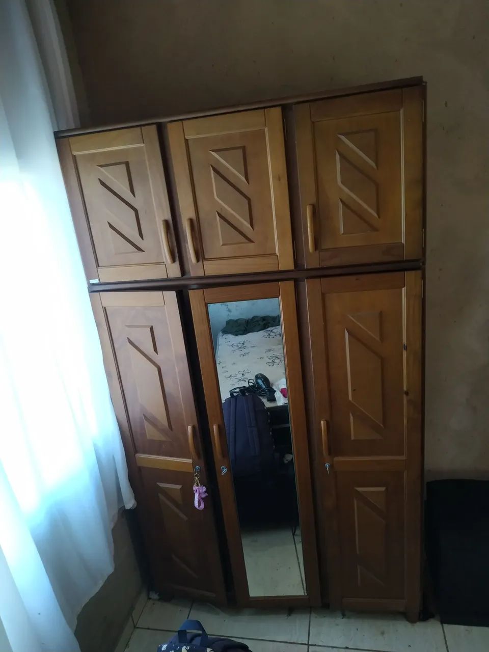 Guarda roupa de madeira  - Foto 2