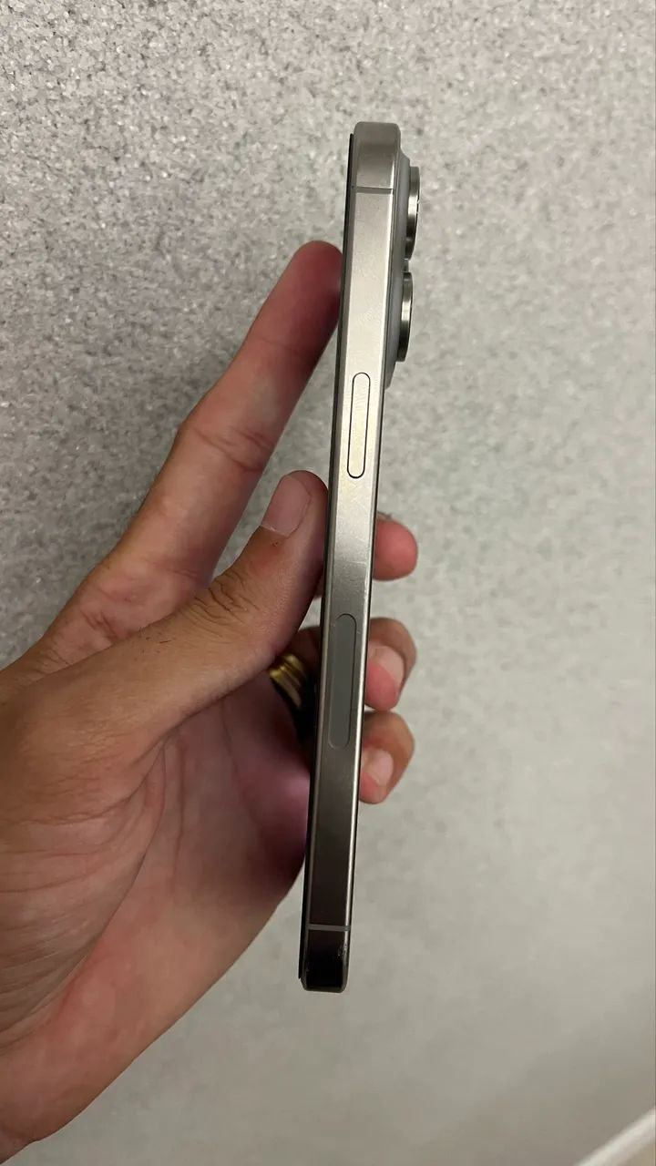 iPhone 15 Pro Max 1TB - Foto 2