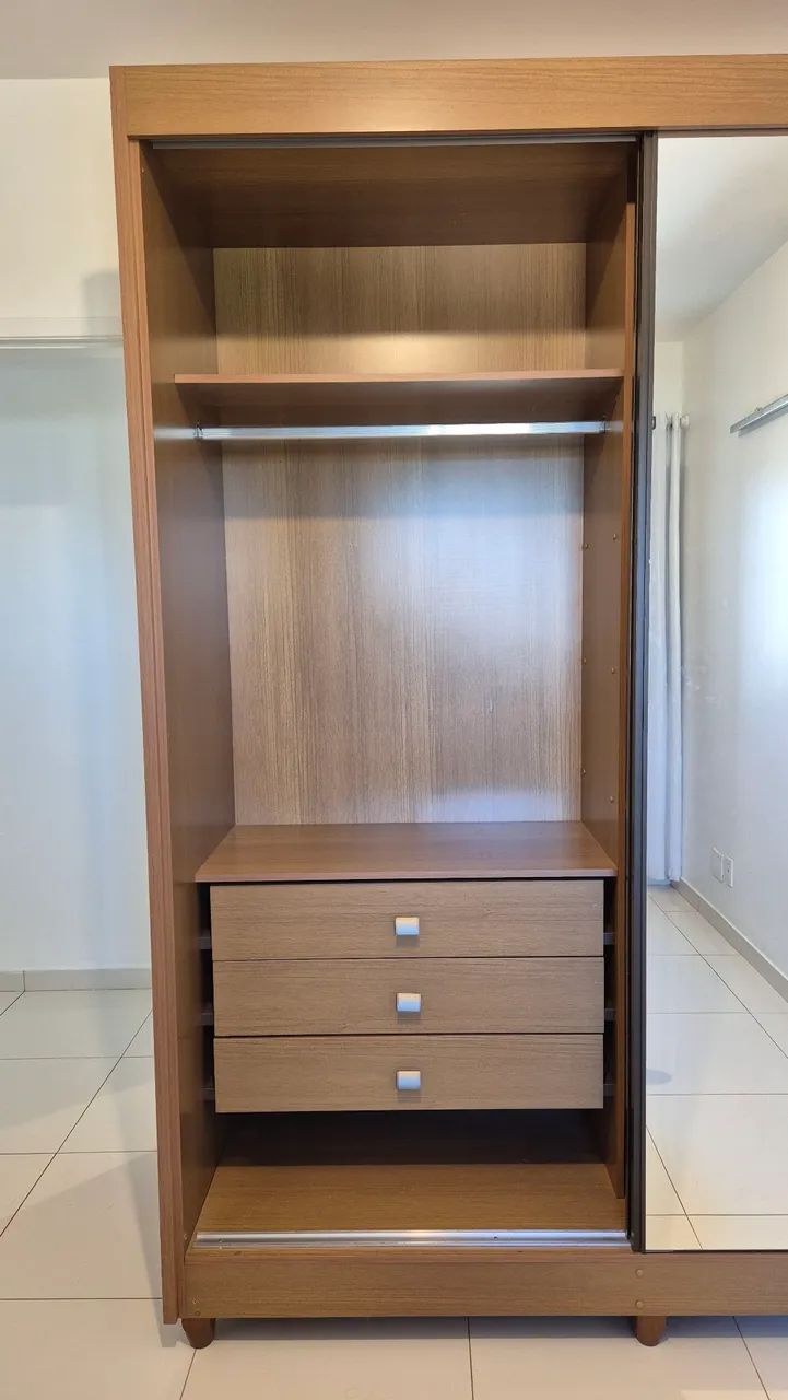 Guarda roupa MDF / 2 portas de correr com espelho - Foto 3