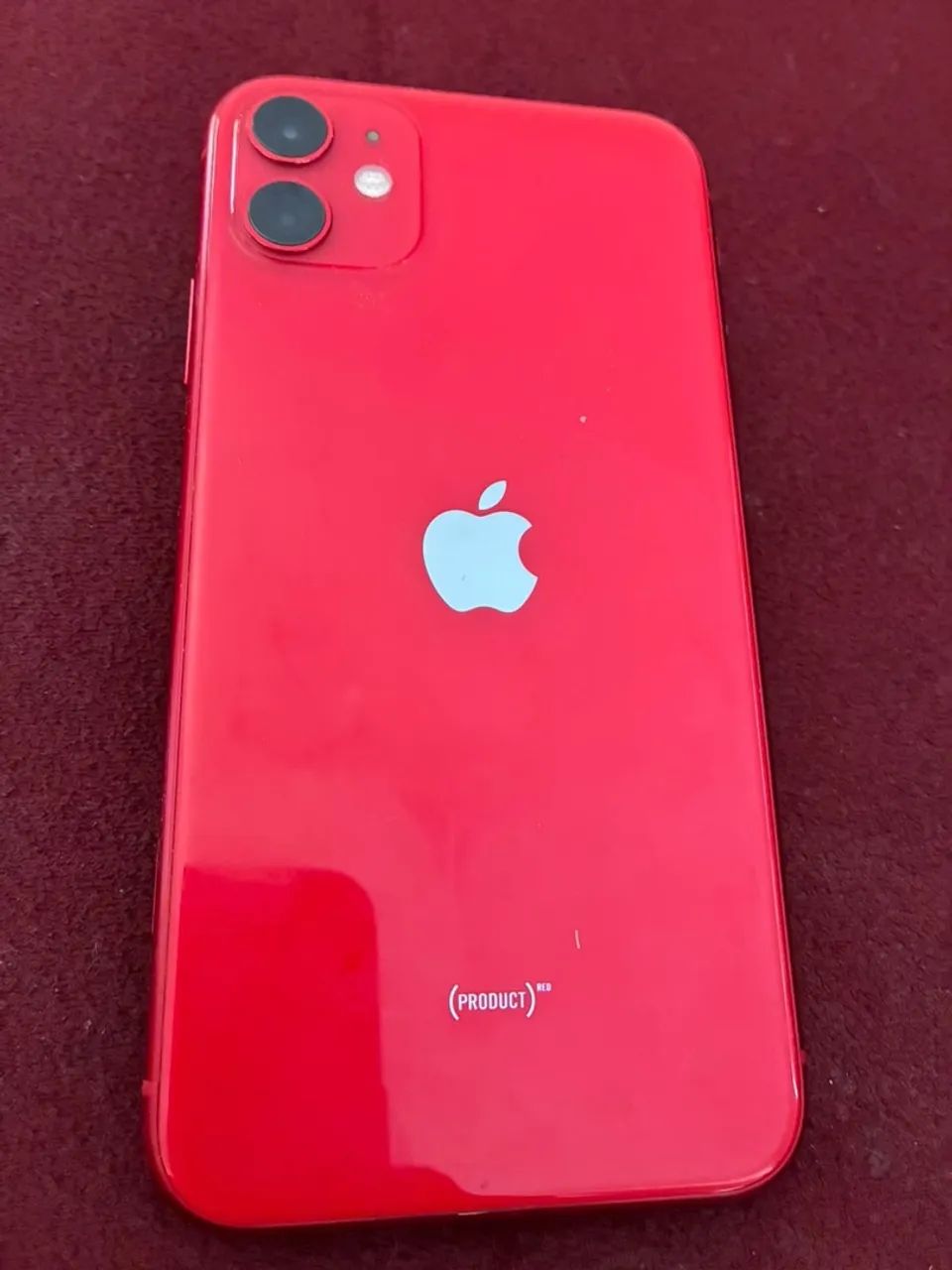 Vendo IPhone 11 vermelho 64gb