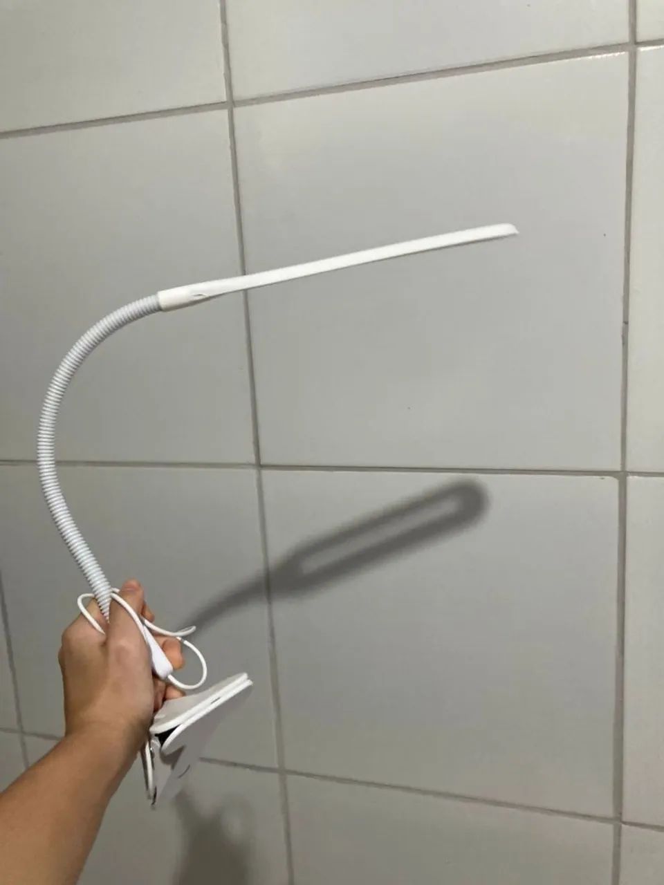 ILUMINARIA COM PEGADOR PARA MESA - Foto 2