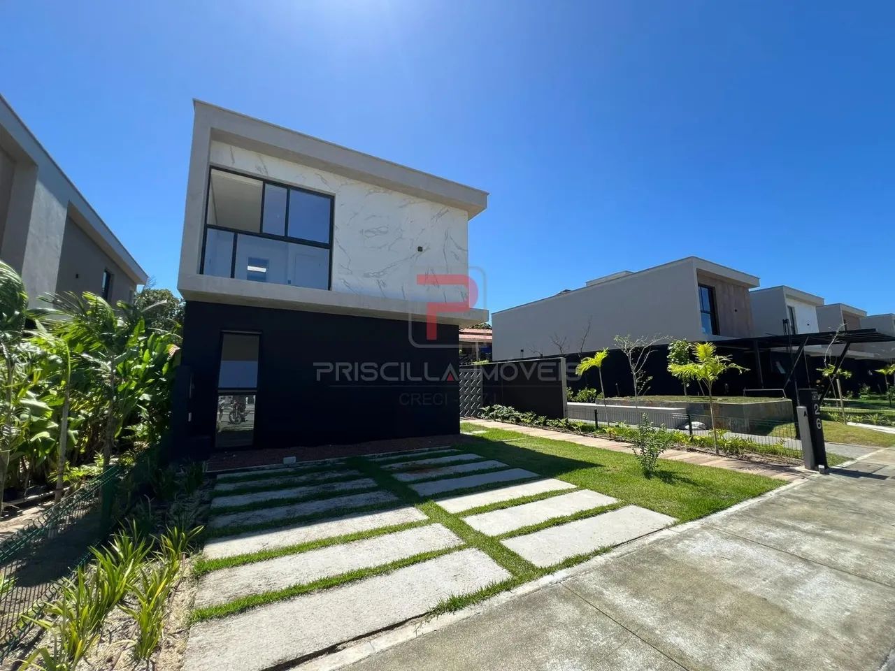 CASA DUPLEX | RAVEO CASAS TROPICAIS  Um imóvel exclusivo em Cabedelo, pensado para quem bu