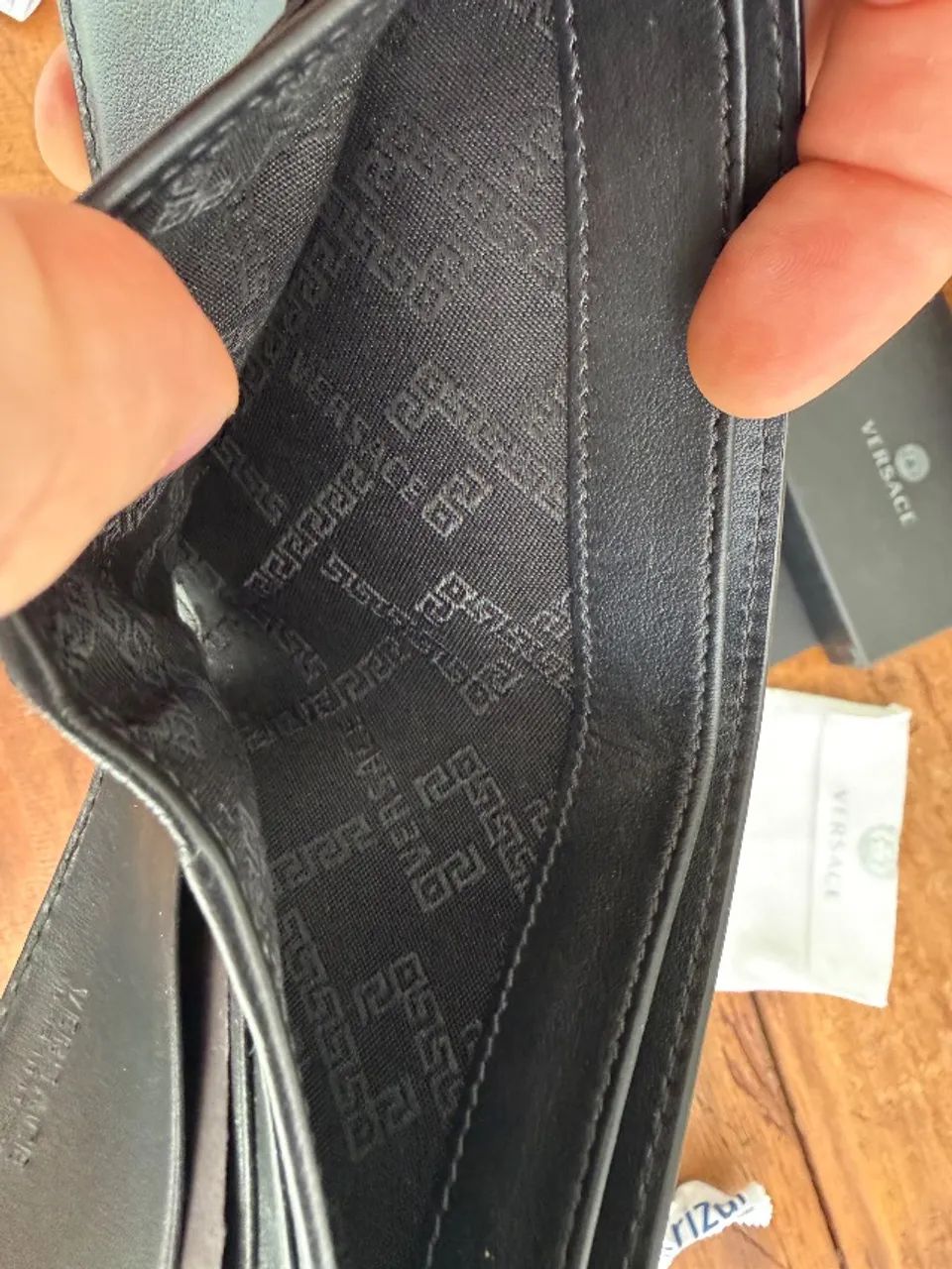 Carteira Versace Box Logo Original - Com Caixa e Dust Bag - Foto 4