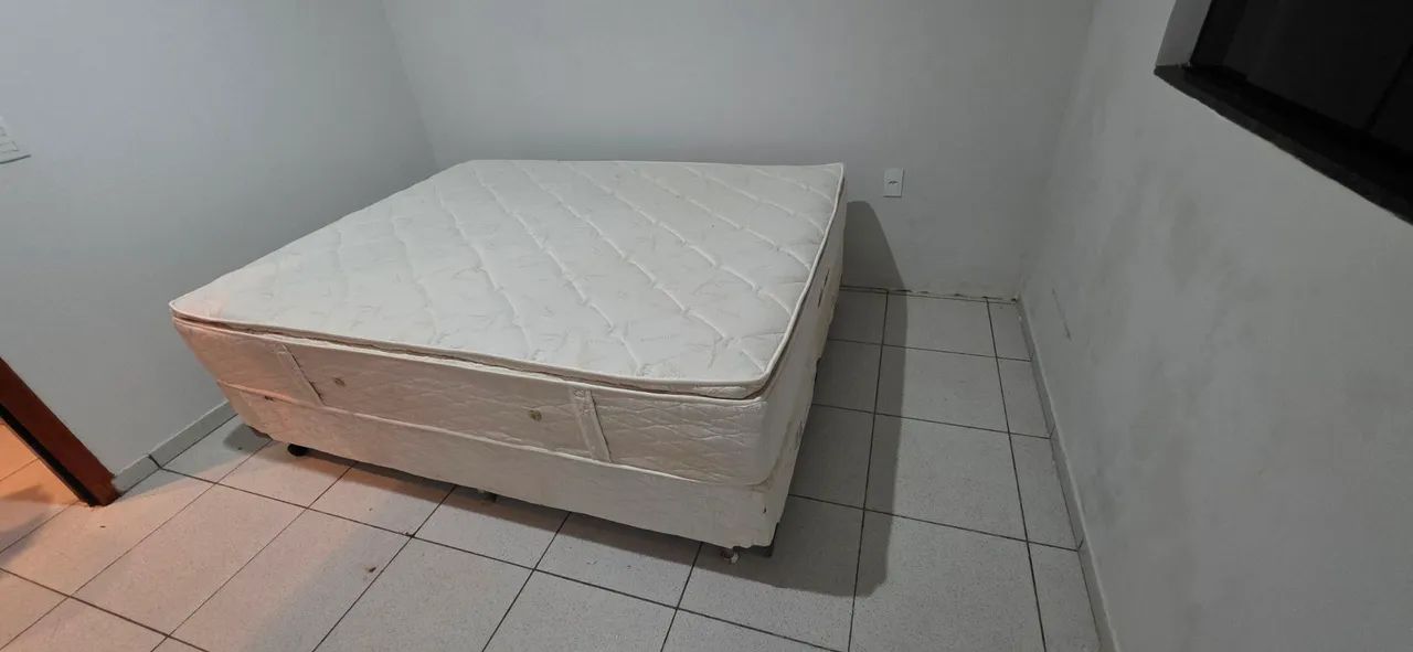 CAMA BOX QUEEN MOLAS ENSACADAS