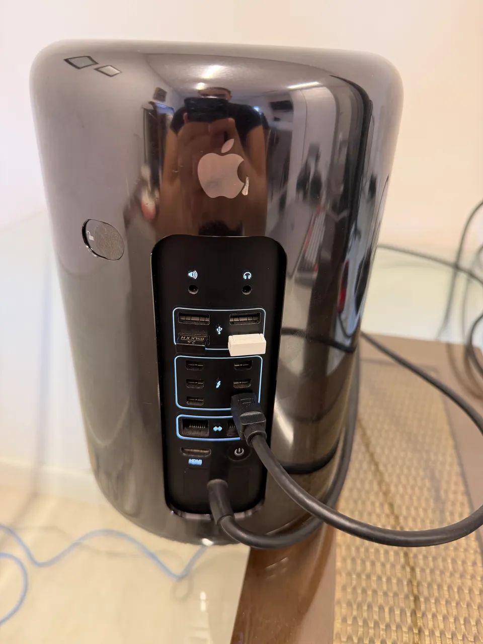 Mac Pro Late 2013 (Trashcan) - 24GB RAM / 256Gb SSD - Computadores