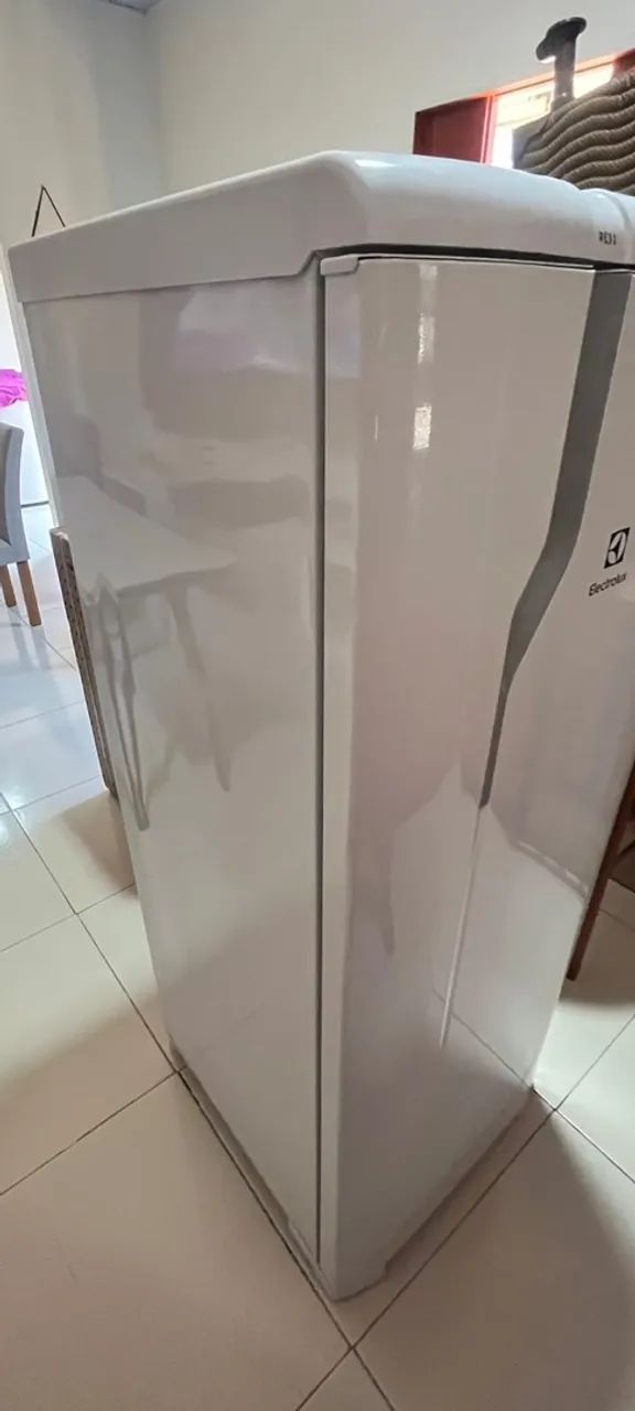 GELADEIRA ELECTROLUX SEMI NOVA  - Foto 4