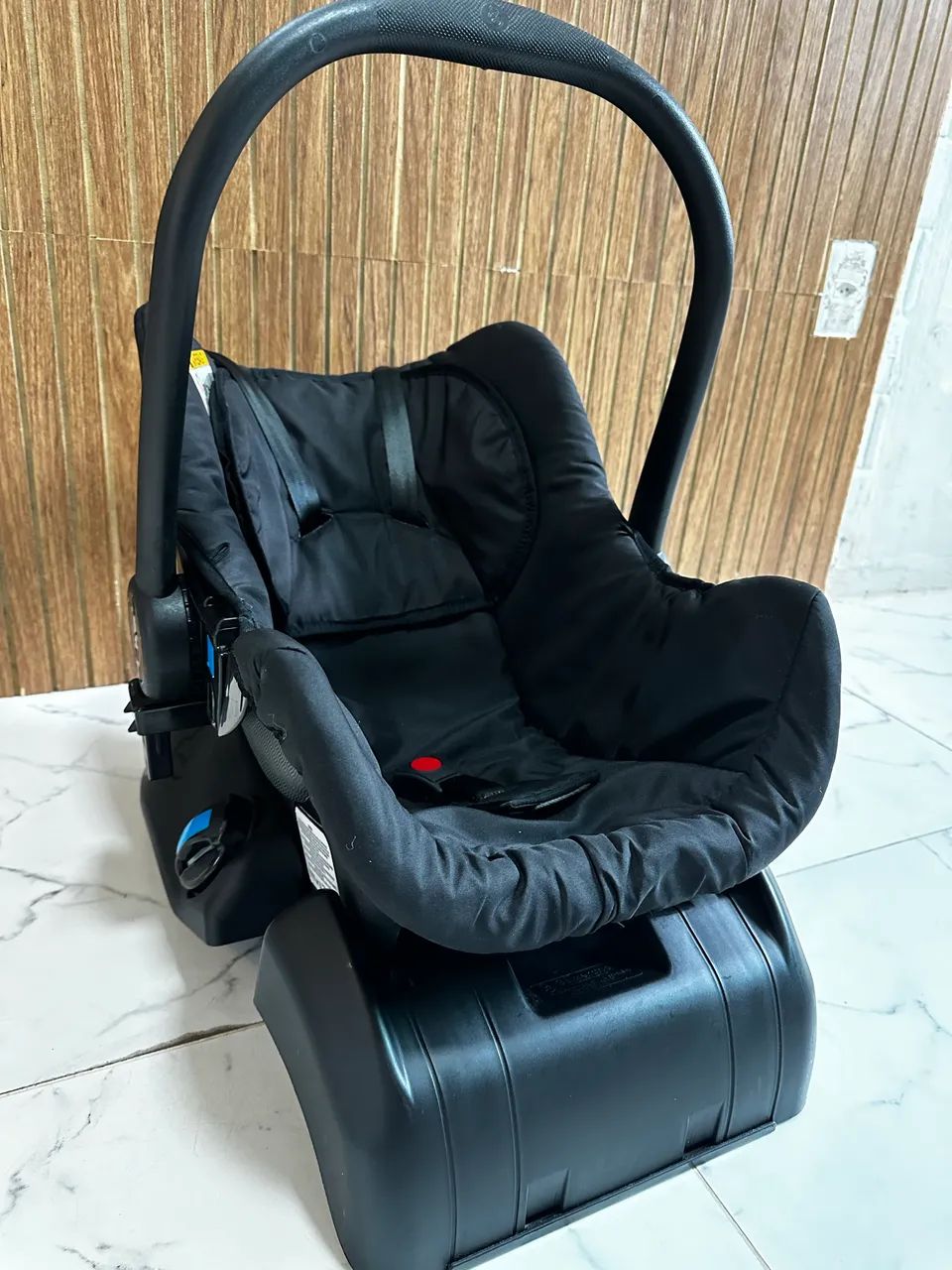 Vendo bebê conforto com base  - Foto 2