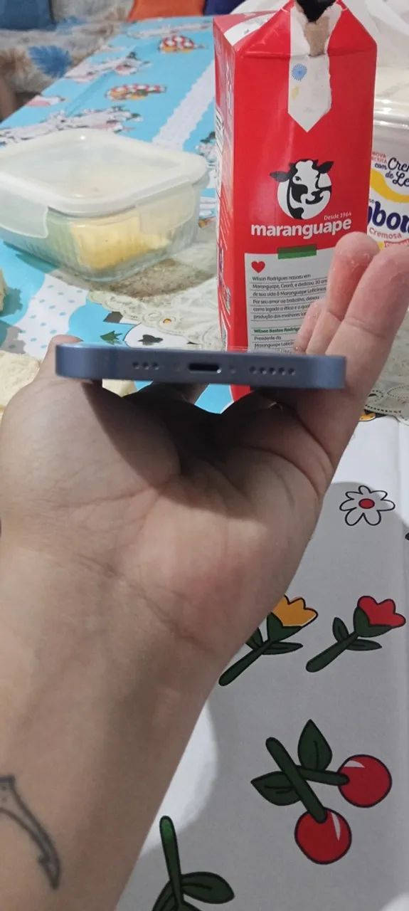 iPhone 14