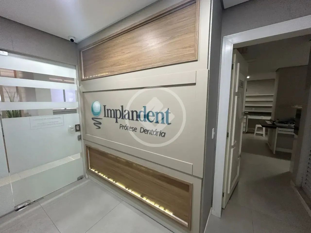 SALA COMERCIAL - Centro - JF-151205