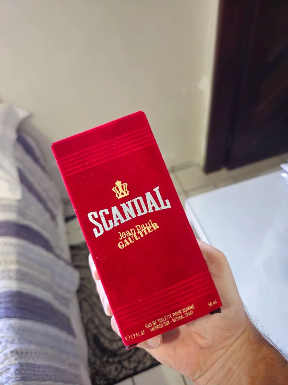 Perfume Scandll Jean Paul Gaultier EDT 50ML  - Foto 2