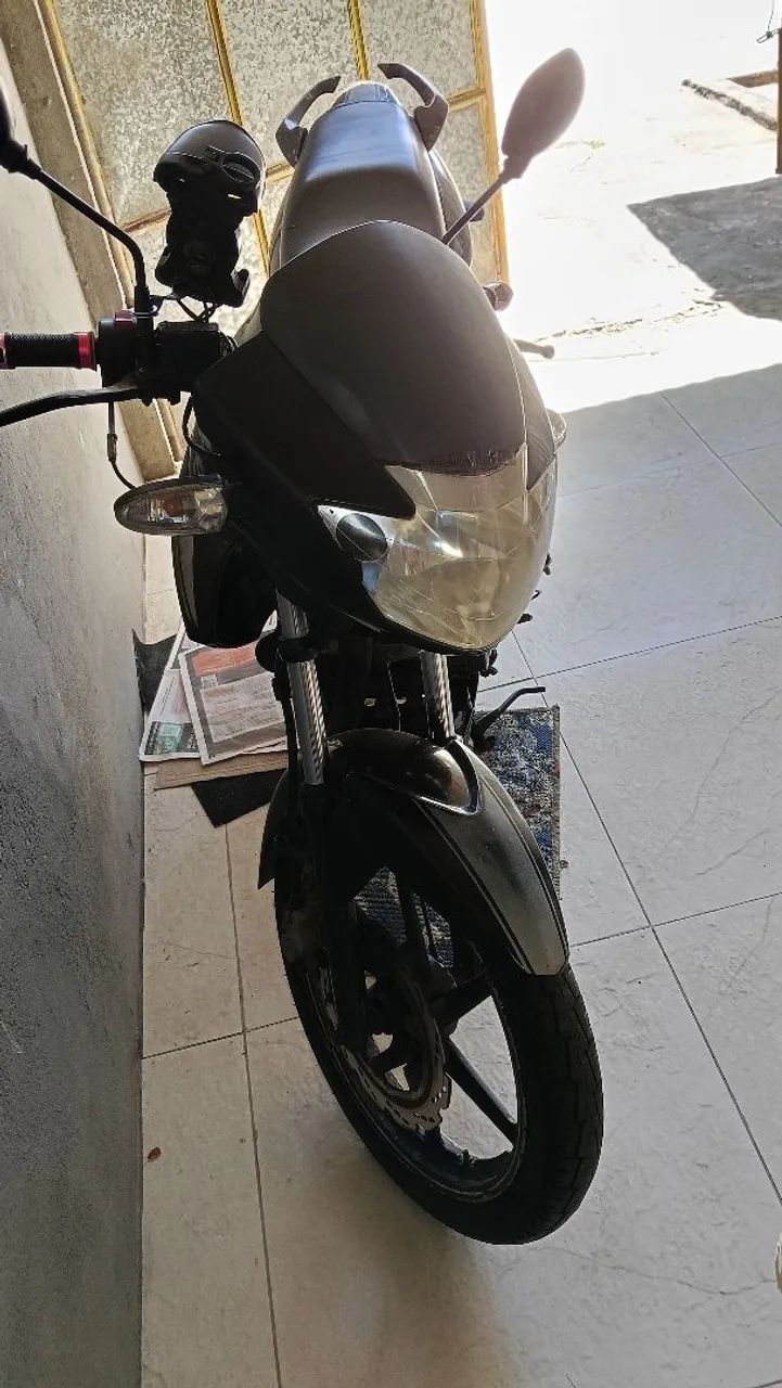 Moto Apache 150