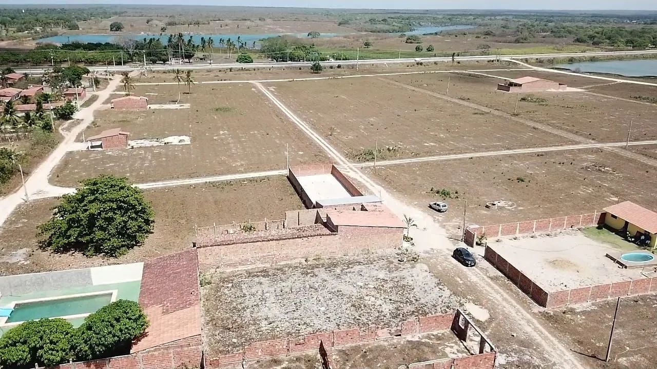 Terrenos com entrada de 148,80 - Foto 4