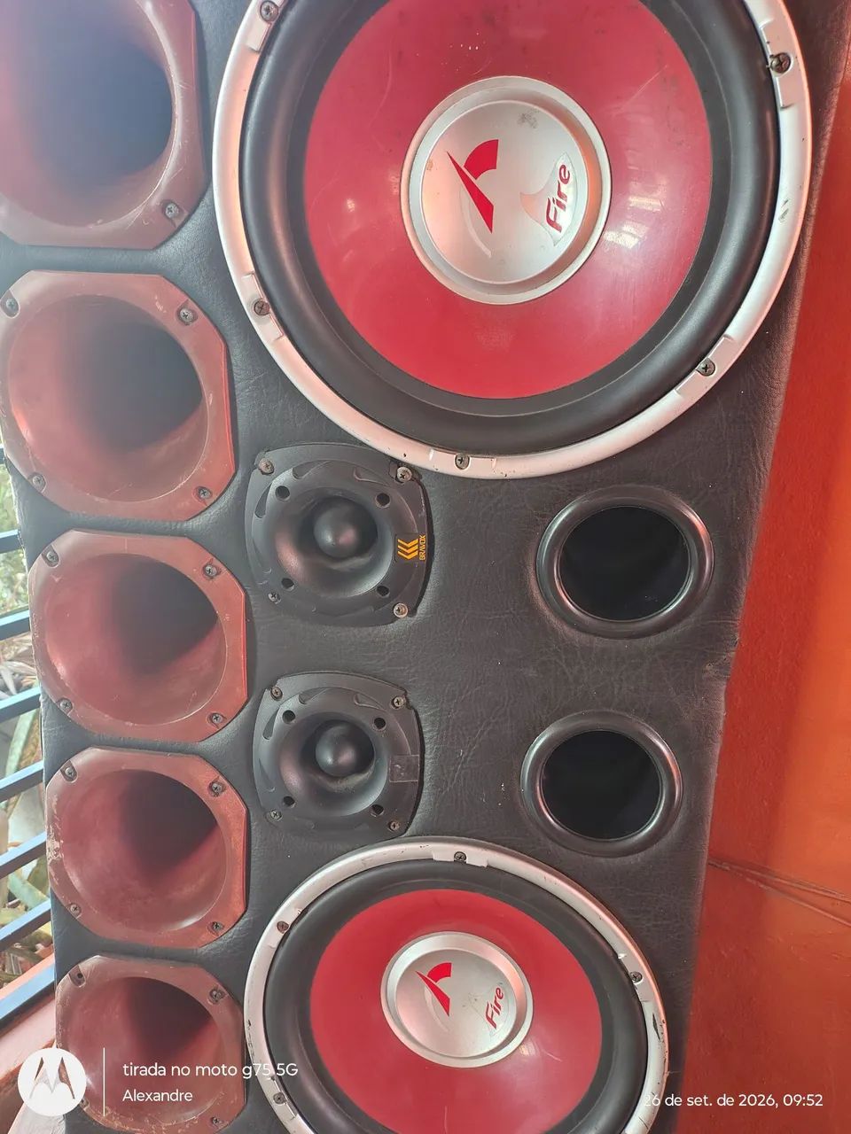 CAIXA DE SOM PRA CARRO