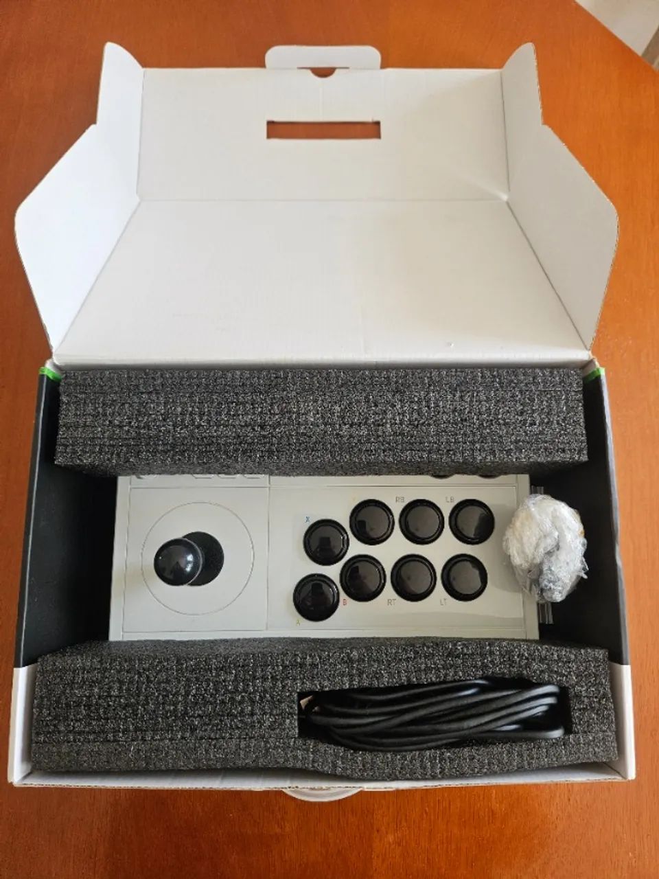 Controle Arcade 8BitDo Xbox Series X|S, One e PC - Impecável - Foto 3
