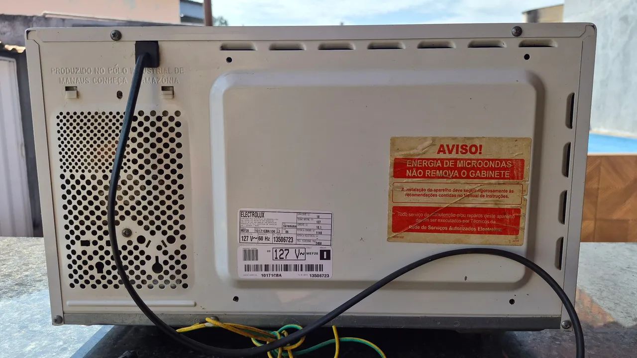Micro-ondas Electrolux só pegar e usar  - Foto 2
