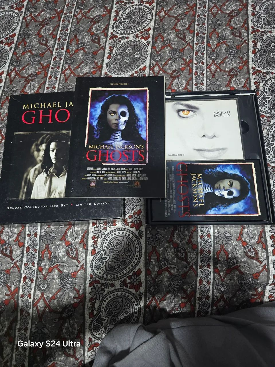 BOX GHOSTS MICHAEL JACKSON 