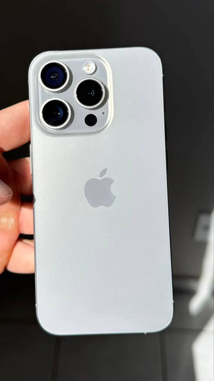 iPhone 17 Pro 256GB Silver - Lacrado - Celulares e Smartphones