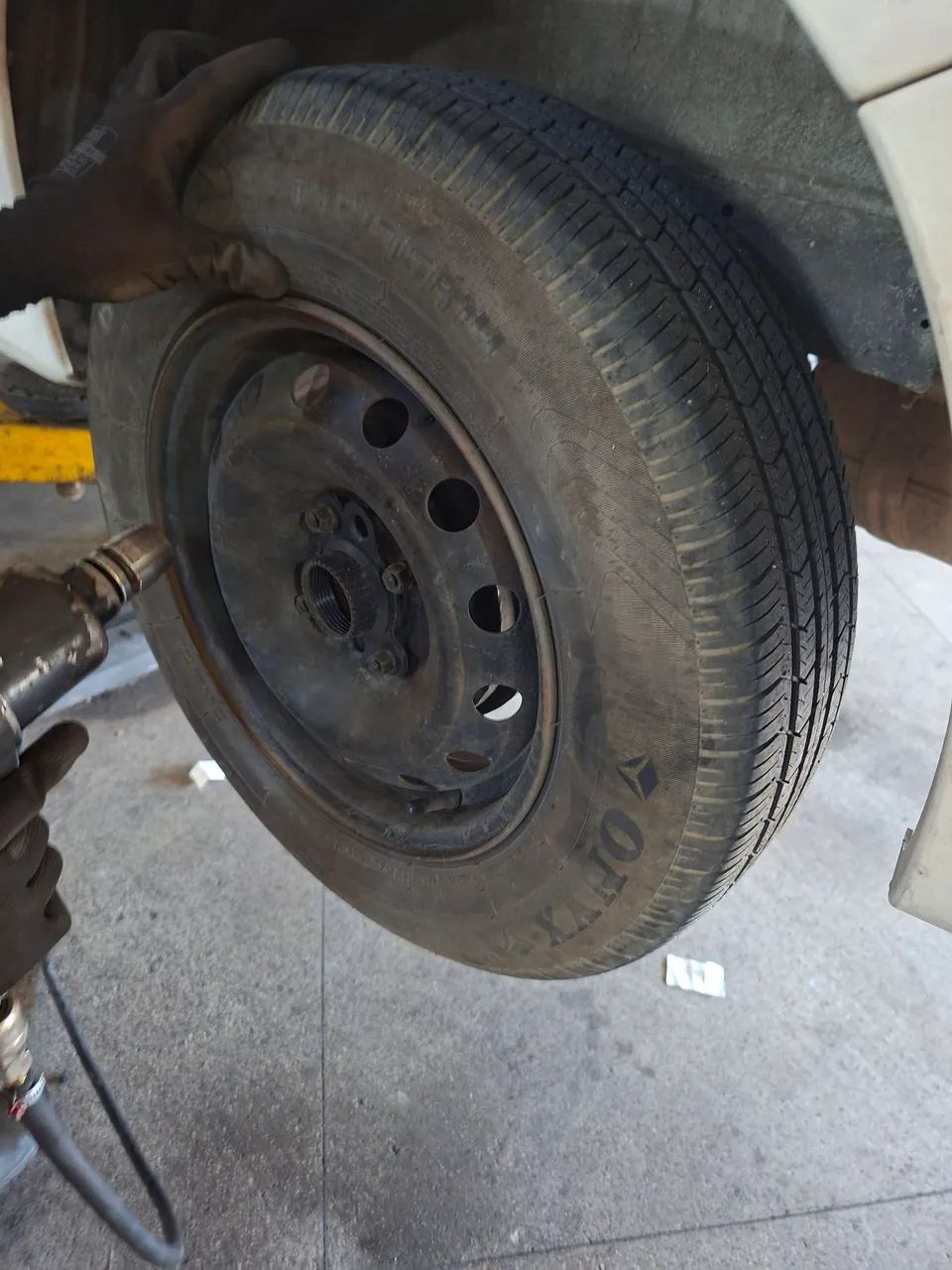 Pneu aro 14 bem conservado 