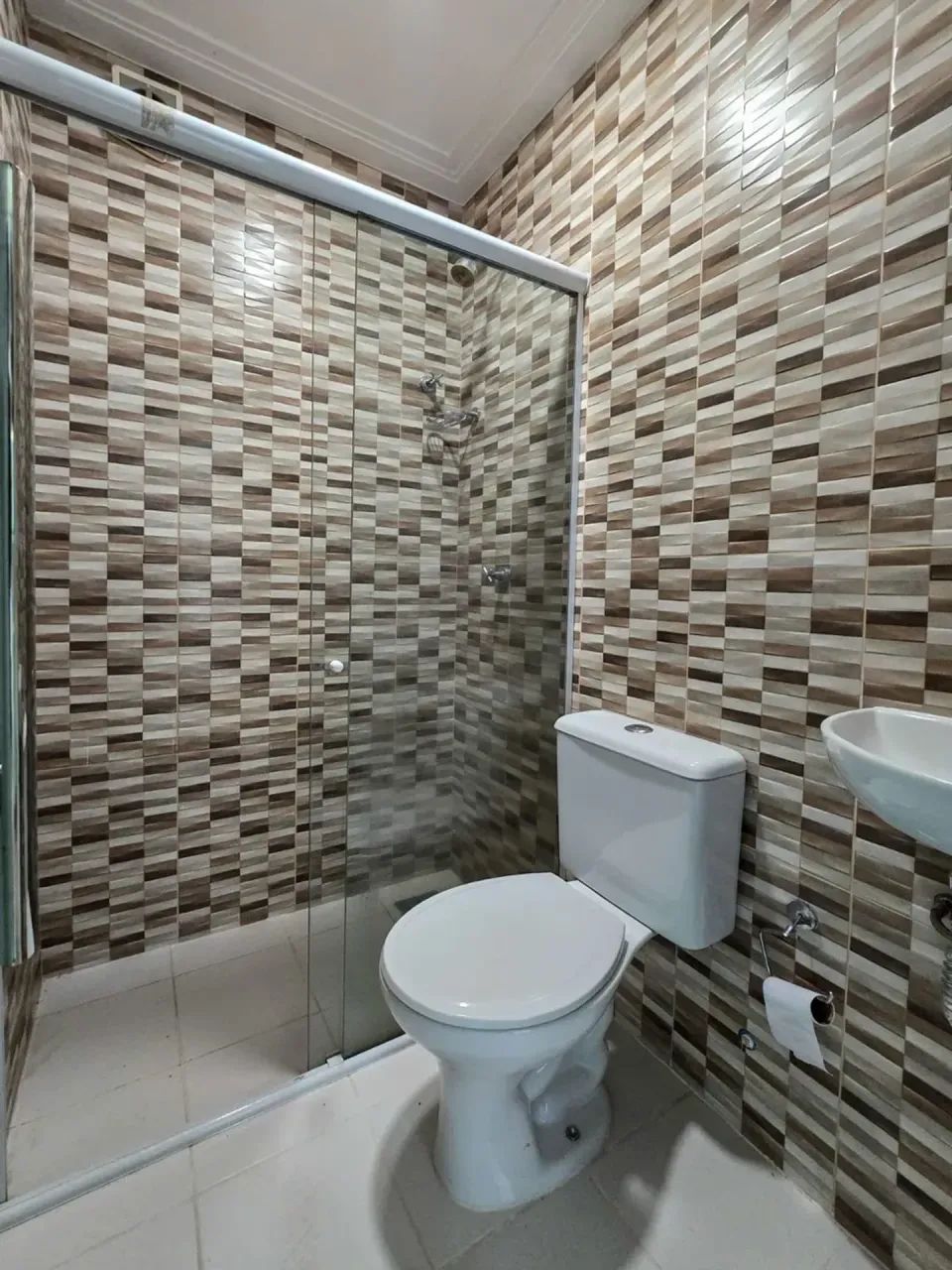 NG ALUGA TORRE EKOARA - Foto 5