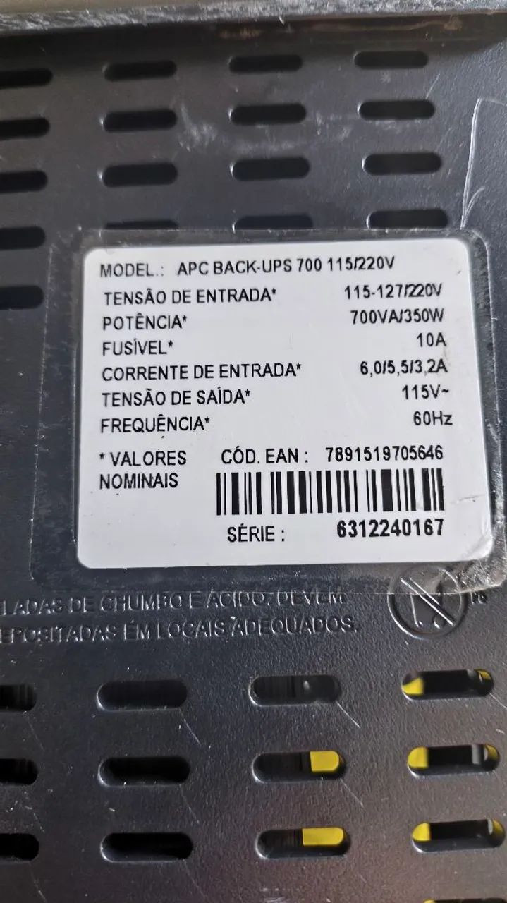 Nobreak APC Back-UPS 700 - Foto 4