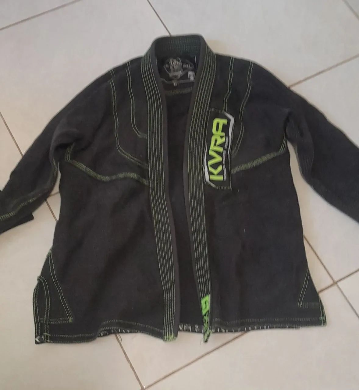 Kimono preto com detalhes verde - KVRA - Foto 2