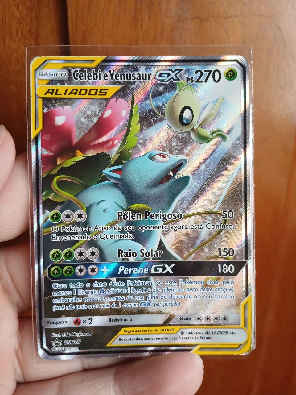 Carta Pokémon Celebi e Venusaur-GX