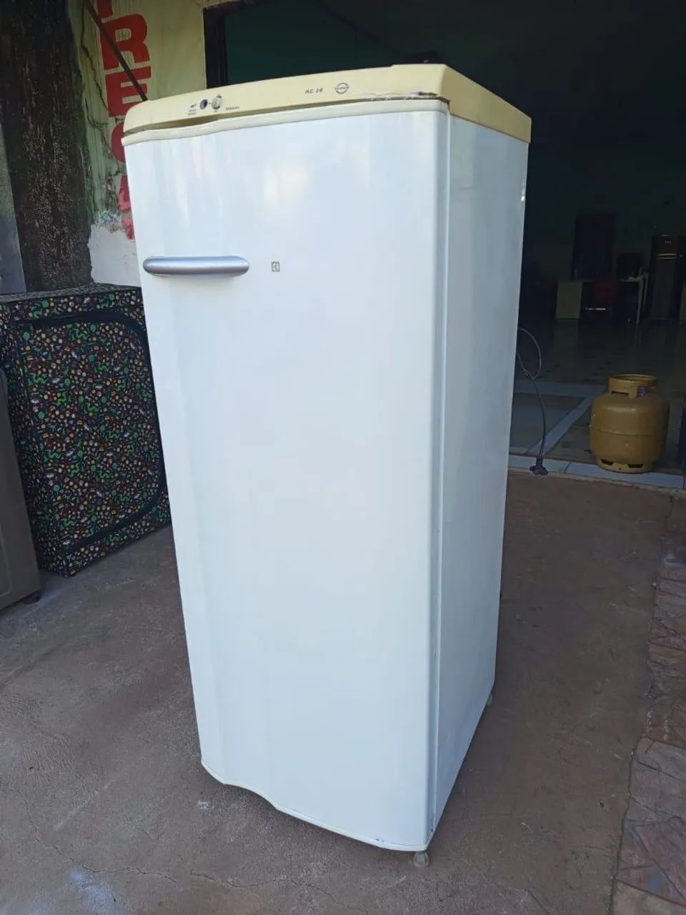 Geladeira Electrolux 300 litros  - Foto 3