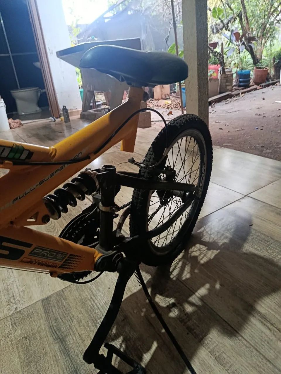 Bicicleta aro 20 18 marchas com amortecedor traseiro  - Foto 5