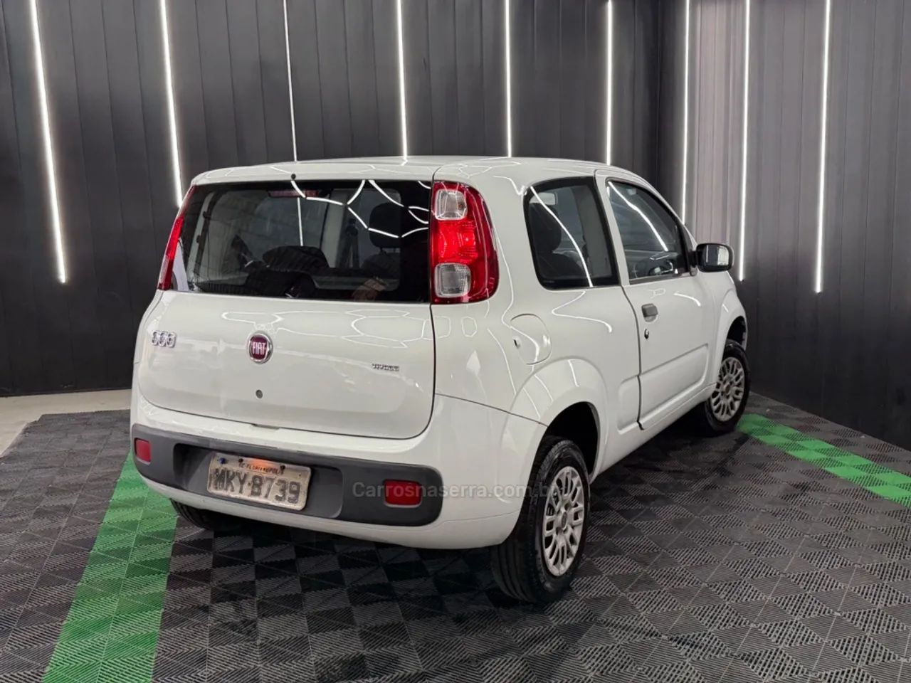 Fiat Uno Vivace 1.0 EVO Fire Flex 8V 3P 2014 - Foto 2