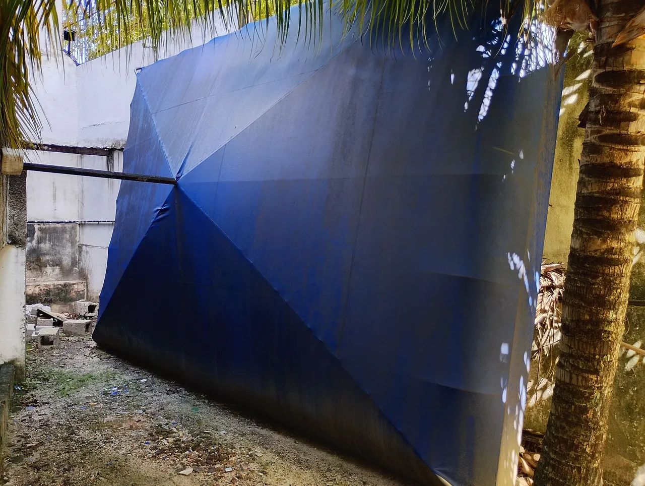 Toldo grande + dois pequenos de brinde 