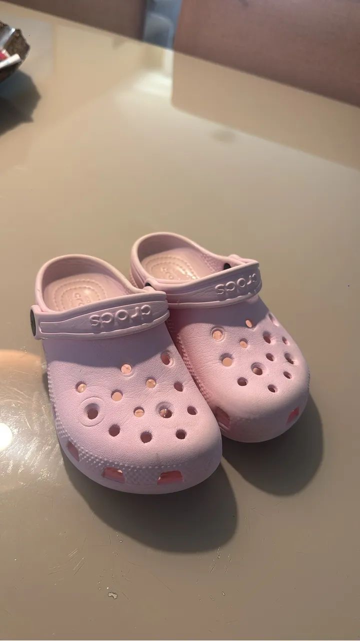 VENDO CROCS NUMERAÇÃO C10 
