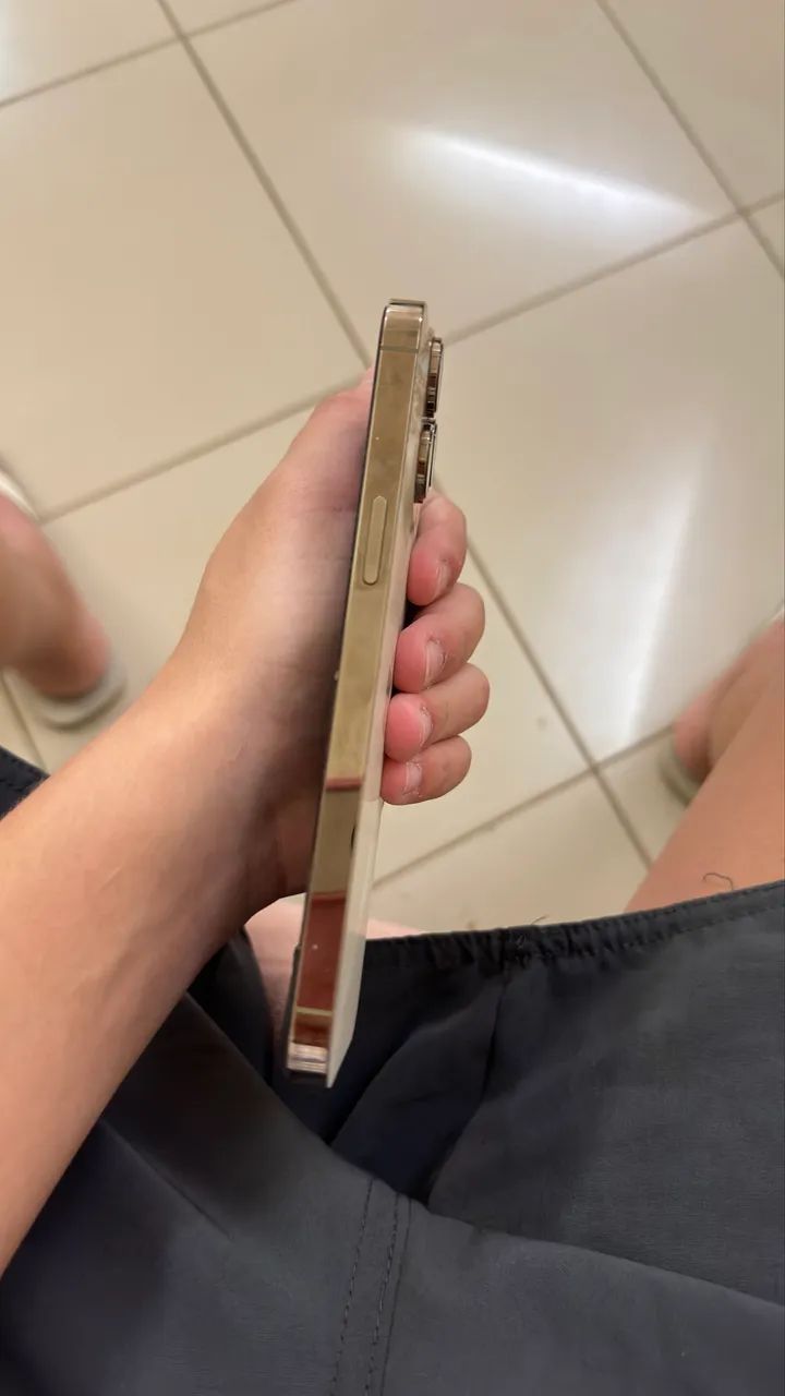 Vende se iPhone 14 Pro Max  - Foto 4