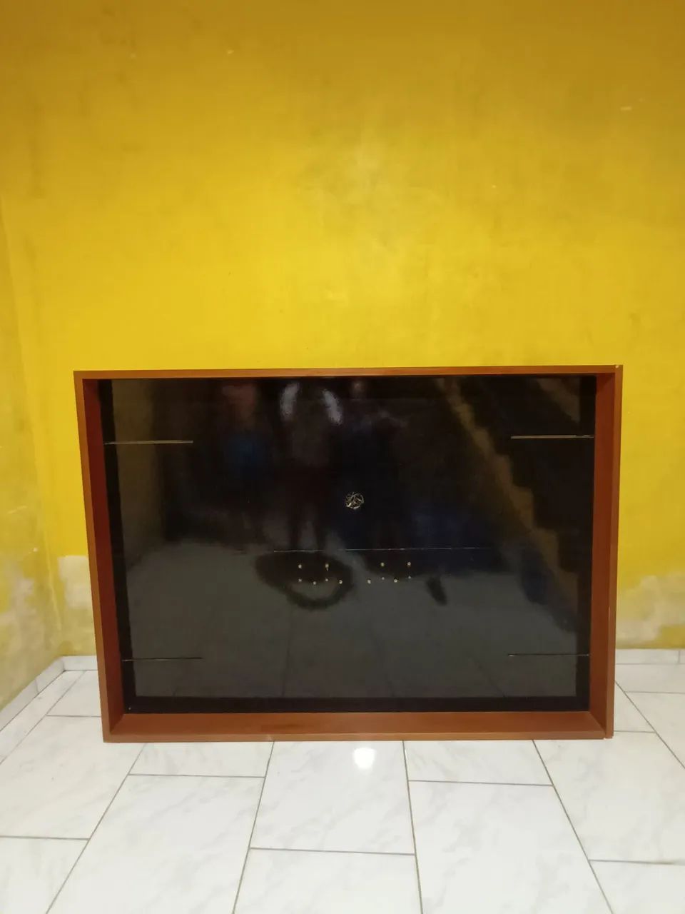Painel de TV Rudnick.