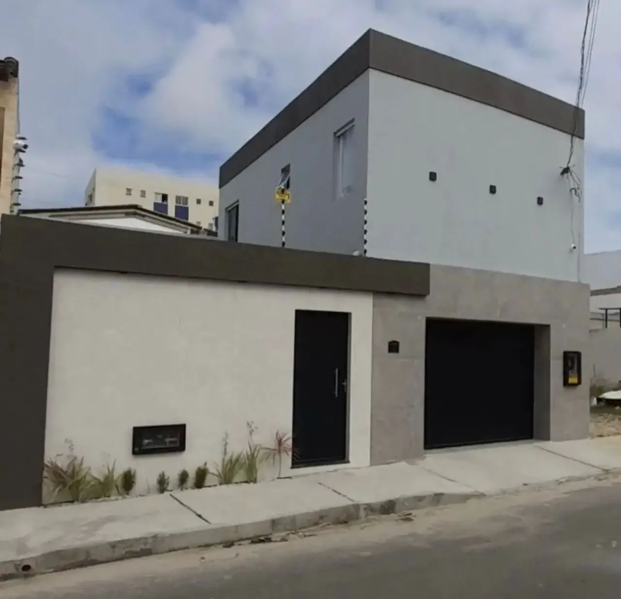 Casa à venda em rua pública, ARUANA, Aracaju, SE