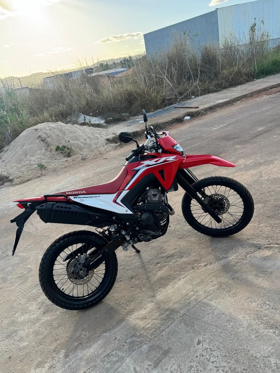 Tornado 300cc semi nova  - Foto 2