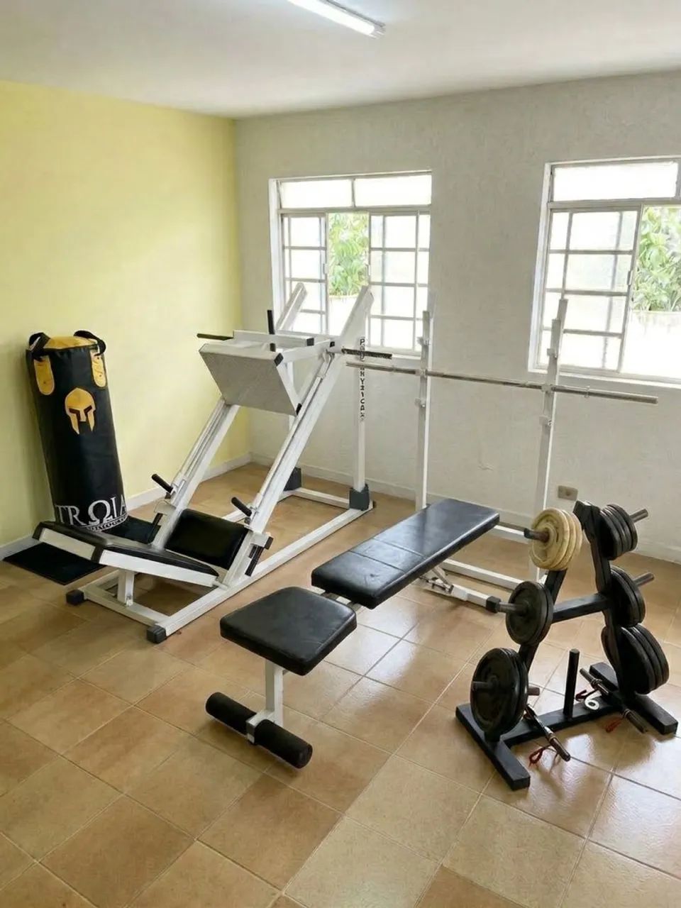 Anilhas e rack - Pesos para Academia - Foto 3