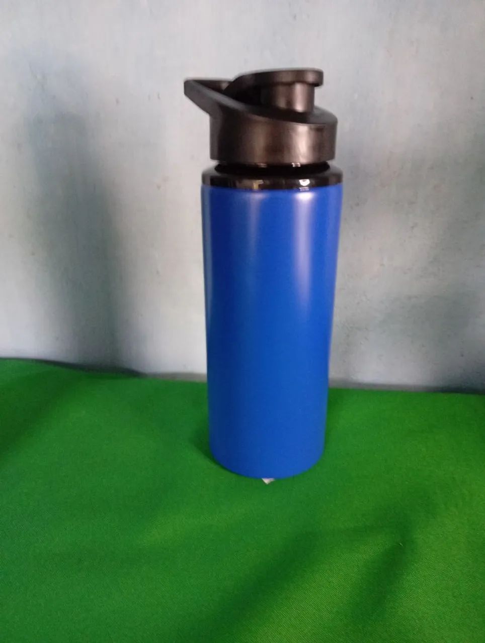 Garrafa Squeeze 600 ml Alumínio Água Acadêmia  - Foto 5