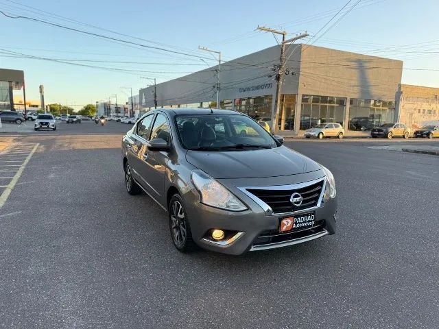 Nissan Versa Unique 1.6 16V Flexstart 4P Aut. 2017 - Foto 3