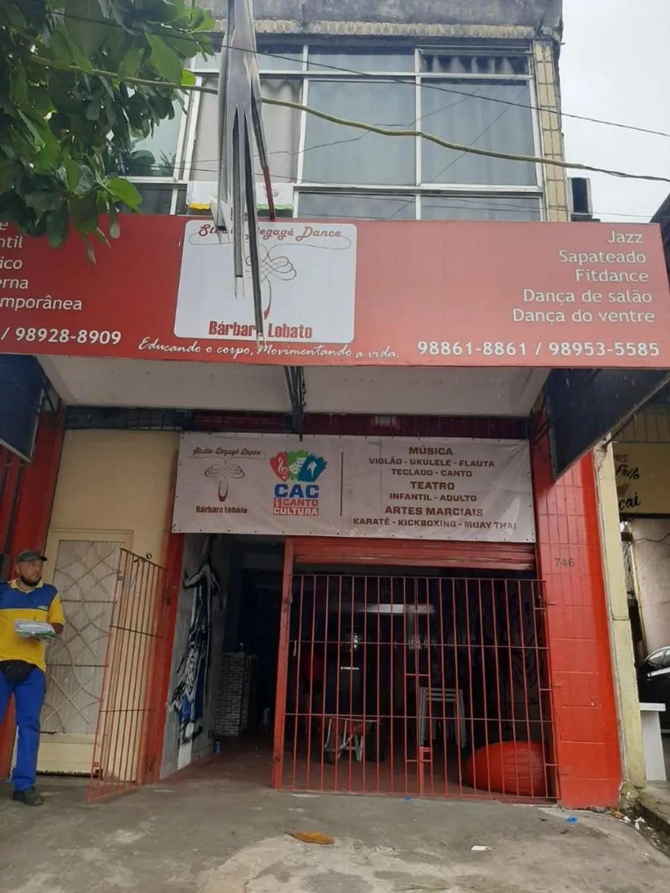 Aluga-se prédio no Guama 