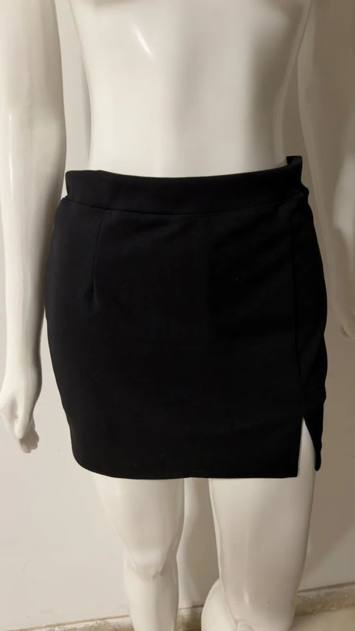 Short saia preto 